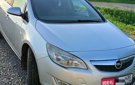 Opel Astra J, 2012 год, 670 000 рублей, 3 фотография