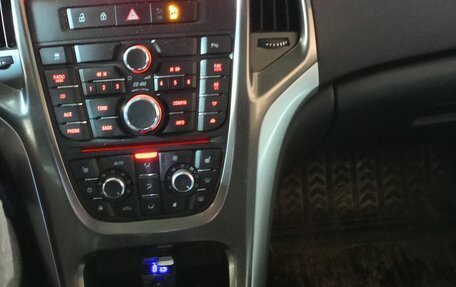 Opel Astra J, 2012 год, 670 000 рублей, 28 фотография