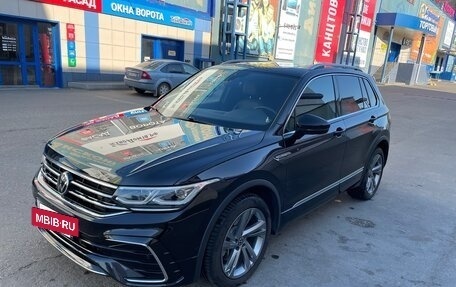 Volkswagen Tiguan II, 2021 год, 4 000 000 рублей, 14 фотография