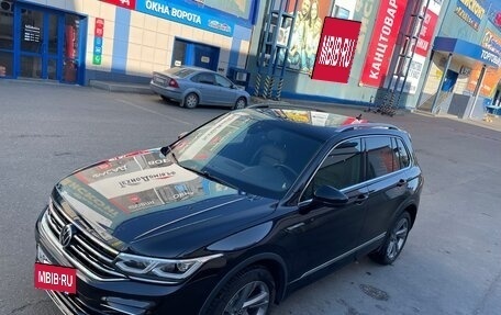Volkswagen Tiguan II, 2021 год, 4 000 000 рублей, 11 фотография