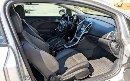 Opel Astra J, 2012 год, 790 000 рублей, 9 фотография