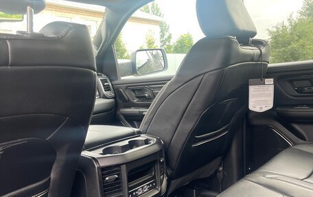 Dodge RAM IV, 2019 год, 8 000 000 рублей, 5 фотография
