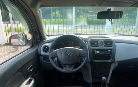 Renault Logan II, 2015 год, 699 000 рублей, 11 фотография