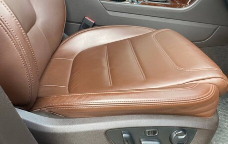 Volkswagen Touareg III, 2011 год, 2 600 000 рублей, 15 фотография
