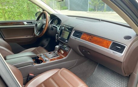 Volkswagen Touareg III, 2011 год, 2 600 000 рублей, 10 фотография