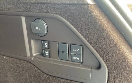 Volkswagen Touareg III, 2011 год, 2 600 000 рублей, 20 фотография
