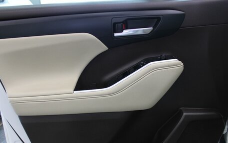Toyota Highlander, 2021 год, 5 685 000 рублей, 12 фотография