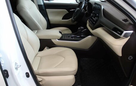 Toyota Highlander, 2021 год, 5 685 000 рублей, 9 фотография