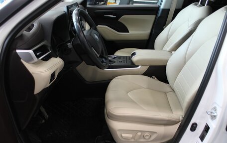 Toyota Highlander, 2021 год, 5 685 000 рублей, 14 фотография