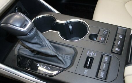 Toyota Highlander, 2021 год, 5 685 000 рублей, 20 фотография