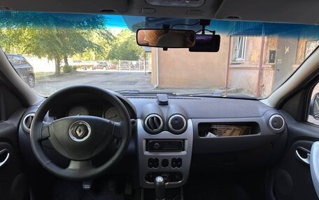 Renault Logan I, 2010 год, 560 000 рублей, 8 фотография