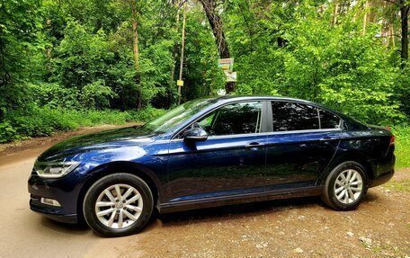Volkswagen Passat B8 рестайлинг, 2016 год, 1 930 000 рублей, 16 фотография
