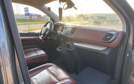 Peugeot Traveller I, 2018 год, 2 500 000 рублей, 7 фотография