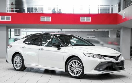 Toyota Camry, 2019 год, 2 599 000 рублей, 3 фотография