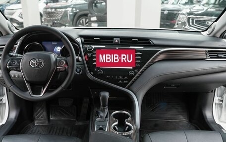 Toyota Camry, 2019 год, 2 599 000 рублей, 12 фотография