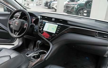 Toyota Camry, 2019 год, 2 599 000 рублей, 14 фотография