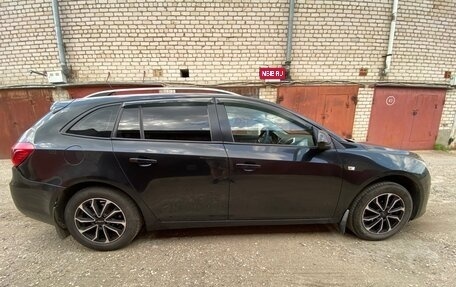 Chevrolet Cruze II, 2013 год, 800 000 рублей, 2 фотография