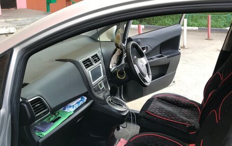 Toyota Ractis II, 2011 год, 955 000 рублей, 9 фотография