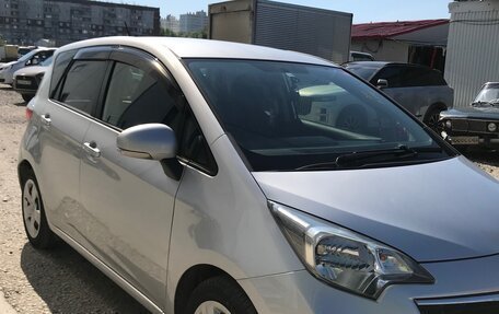 Toyota Ractis II, 2011 год, 955 000 рублей, 2 фотография