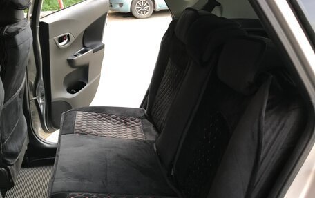 Toyota Ractis II, 2011 год, 955 000 рублей, 12 фотография