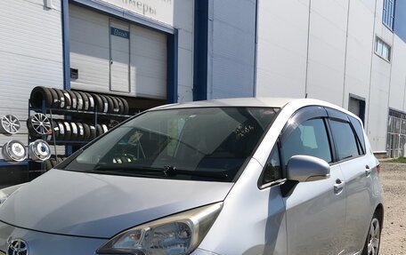 Toyota Ractis II, 2011 год, 955 000 рублей, 3 фотография
