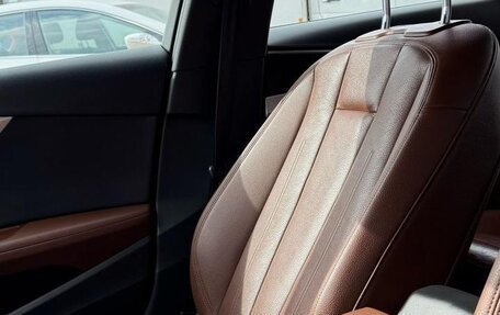 Audi A4, 2016 год, 1 890 000 рублей, 3 фотография