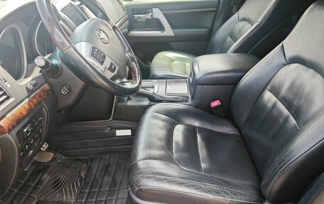 Toyota Land Cruiser 200, 2012 год, 4 100 000 рублей, 23 фотография