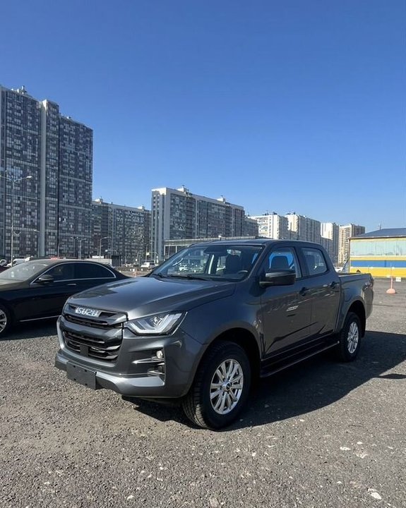 Isuzu D-Max, 2024 год, 4 900 000 рублей, 2 фотография