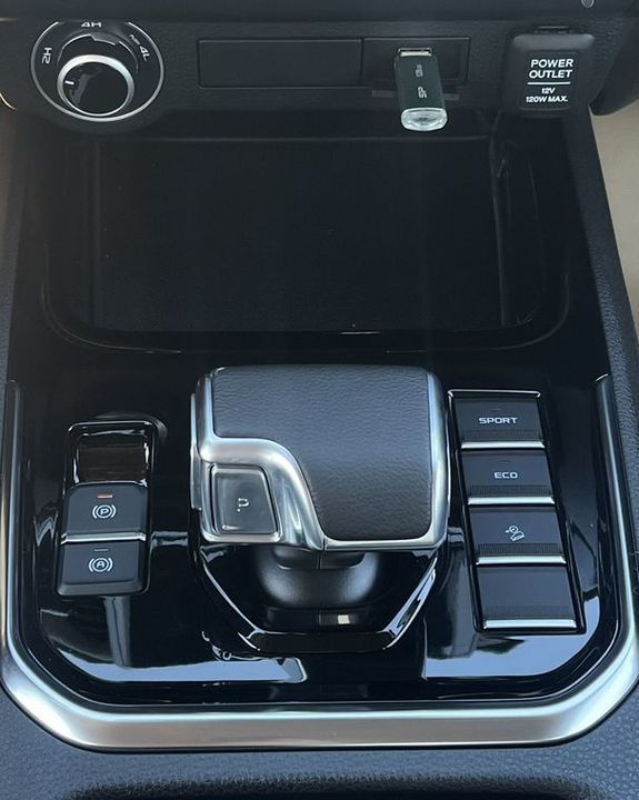 Isuzu D-Max, 2024 год, 4 900 000 рублей, 14 фотография