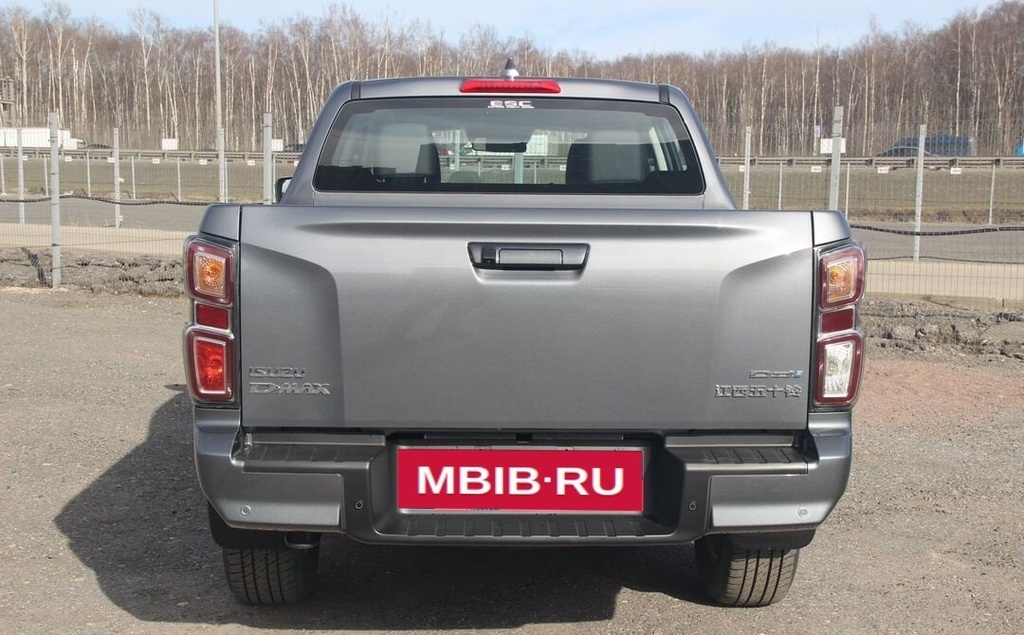 Isuzu D-Max, 2024 год, 4 900 000 рублей, 9 фотография