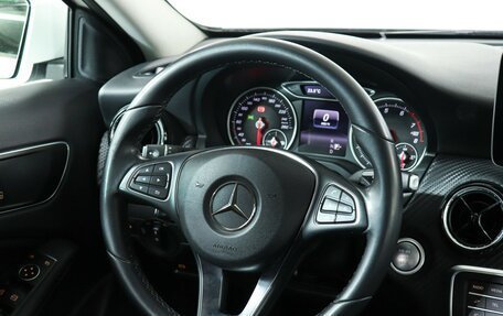 Mercedes-Benz GLA, 2018 год, 2 200 000 рублей, 16 фотография