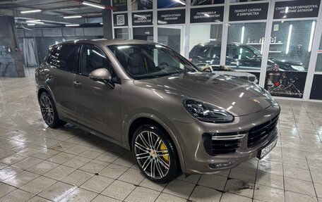 Porsche Cayenne III, 2015 год, 6 000 000 рублей, 2 фотография