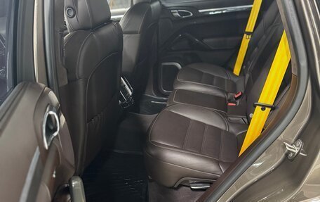 Porsche Cayenne III, 2015 год, 6 000 000 рублей, 34 фотография