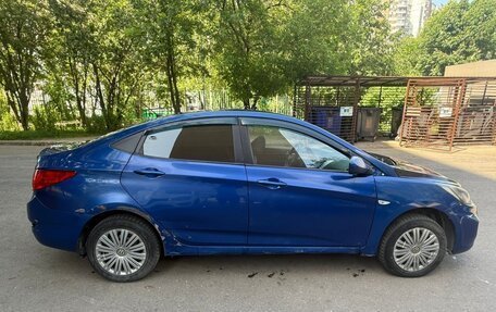 Hyundai Solaris II рестайлинг, 2013 год, 420 000 рублей, 4 фотография