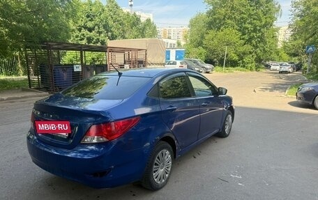 Hyundai Solaris II рестайлинг, 2013 год, 420 000 рублей, 3 фотография
