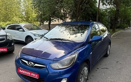 Hyundai Solaris II рестайлинг, 2013 год, 420 000 рублей, 9 фотография