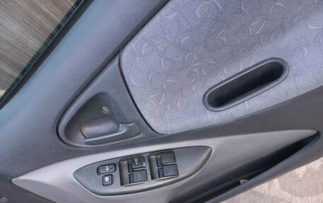 Toyota Vitz, 1999 год, 550 000 рублей, 10 фотография