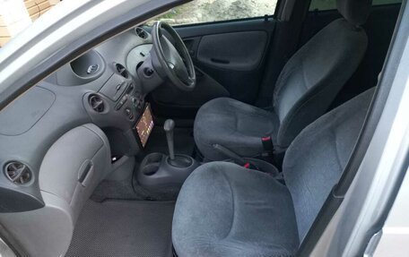 Toyota Vitz, 1999 год, 550 000 рублей, 13 фотография