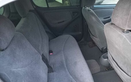 Toyota Vitz, 1999 год, 550 000 рублей, 14 фотография