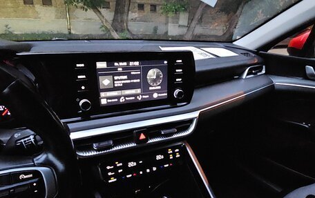 KIA K5, 2021 год, 1 800 000 рублей, 2 фотография