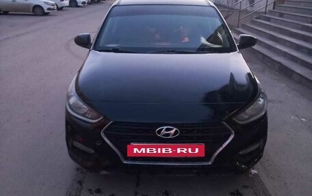 Hyundai Solaris II рестайлинг, 2017 год, 500 000 рублей, 4 фотография