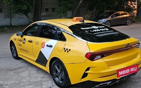 KIA K5, 2021 год, 1 800 000 рублей, 6 фотография