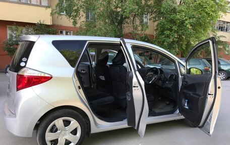 Toyota Ractis II, 2011 год, 955 000 рублей, 12 фотография