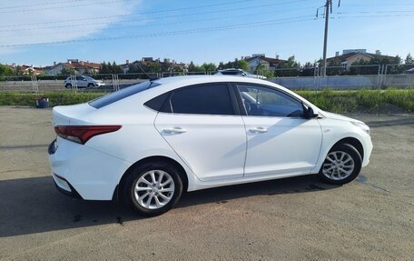 Hyundai Solaris II рестайлинг, 2017 год, 1 270 000 рублей, 8 фотография