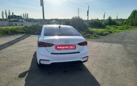 Hyundai Solaris II рестайлинг, 2017 год, 1 270 000 рублей, 2 фотография