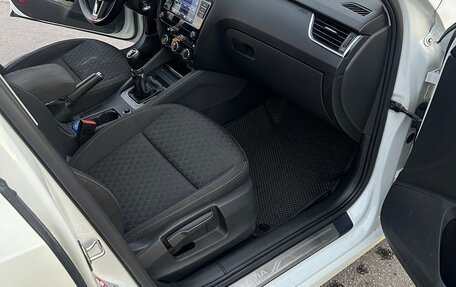 Skoda Octavia, 2017 год, 850 000 рублей, 9 фотография