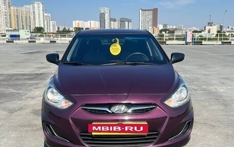 Hyundai Solaris II рестайлинг, 2013 год, 895 000 рублей, 2 фотография