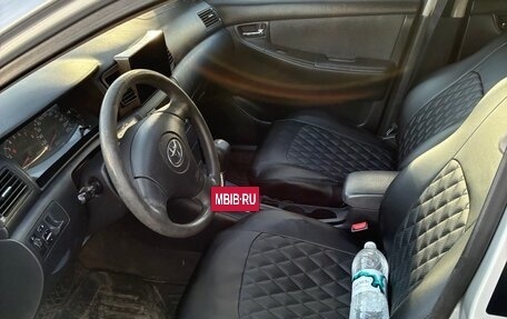 Toyota Corolla, 2003 год, 850 000 рублей, 9 фотография