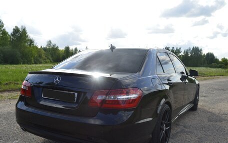 Mercedes-Benz E-Класс, 2010 год, 1 650 000 рублей, 2 фотография