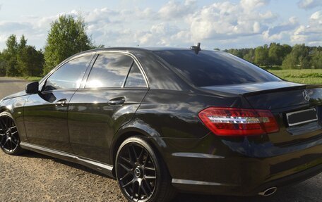 Mercedes-Benz E-Класс, 2010 год, 1 650 000 рублей, 23 фотография